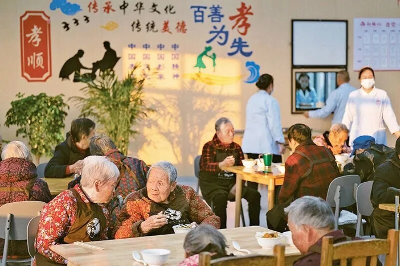 绘就养老产业宏伟蓝图：以品质用心铸就幸福晚年