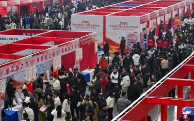 人大代表卓长立提议：鼓励大学生入局家政新赛道